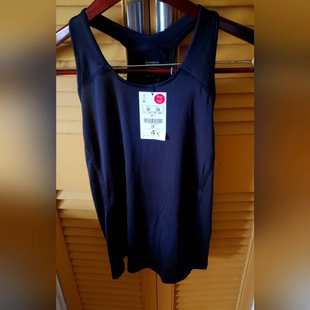 Women's racetrack sports top (M) NWTp